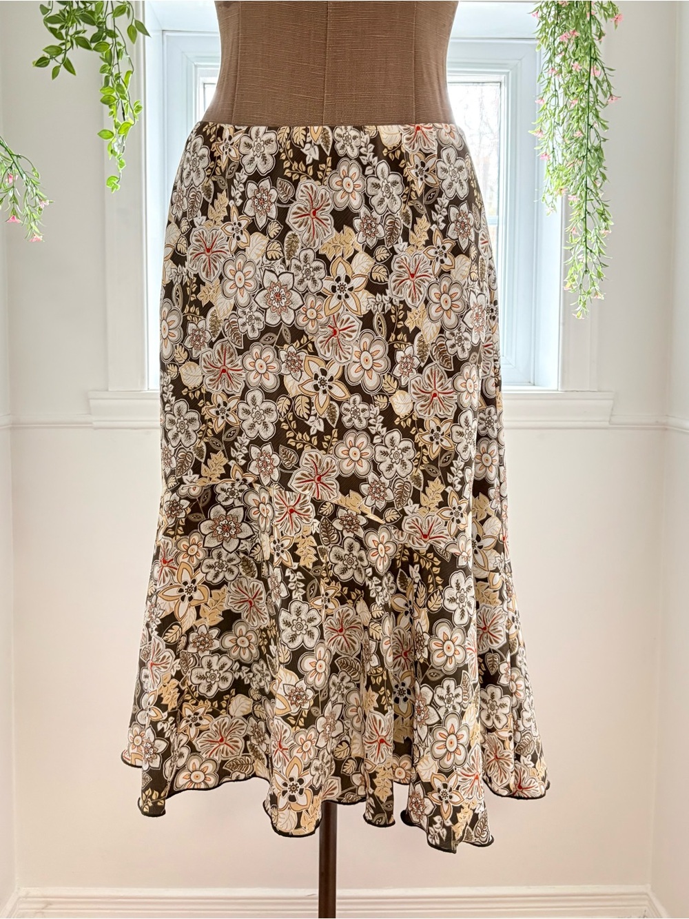 Floral Circle Skirt in Khaki and Cream